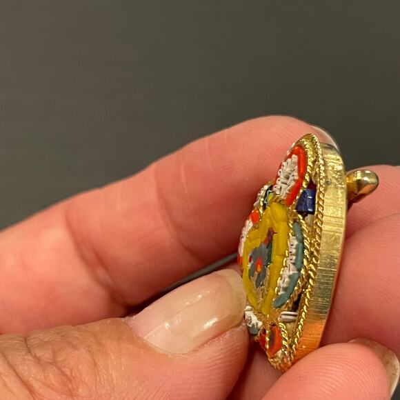 Vintage Micro Mosaic 1" Pin Brooch Gold Tone heart shape beaded gold rope trims - Picture 3 of 7